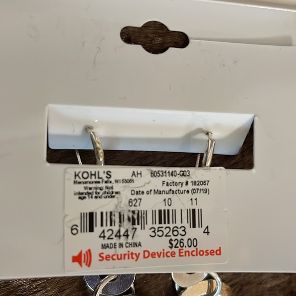 Nine West new with tag earrings - Picture 3 of 7